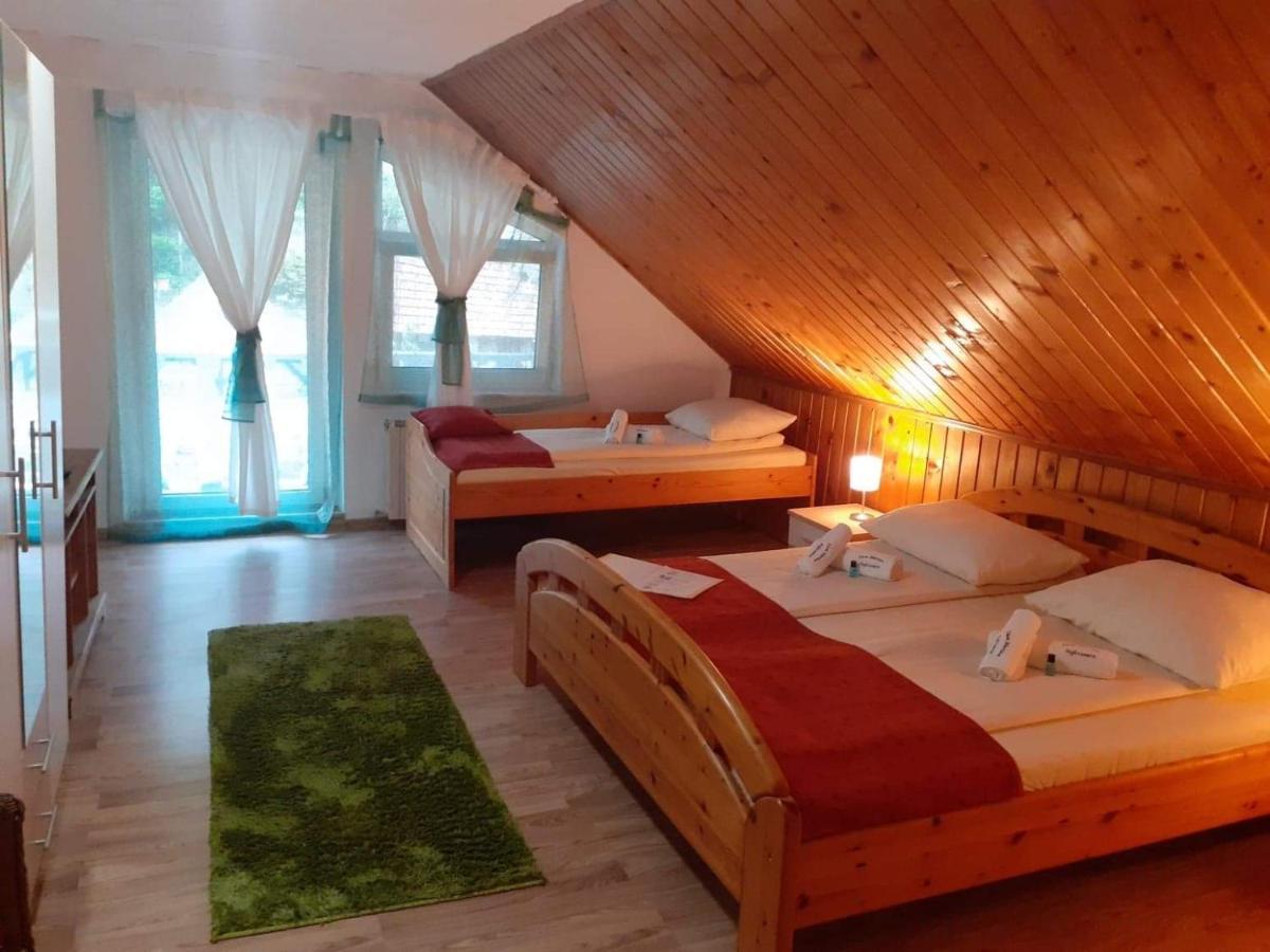 Отель Casa Marian Сигишоара Экстерьер фото