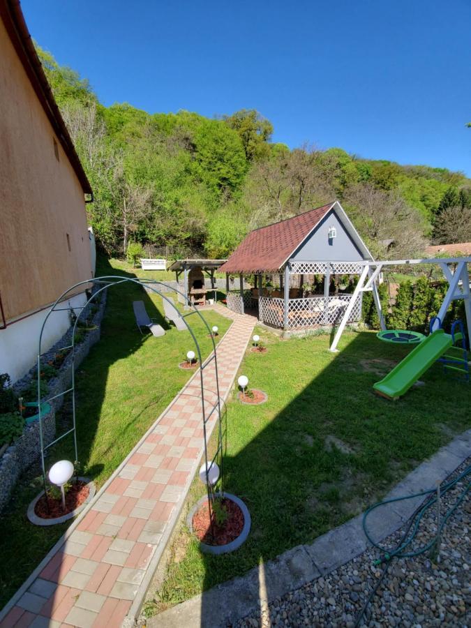Отель Casa Marian Сигишоара Экстерьер фото